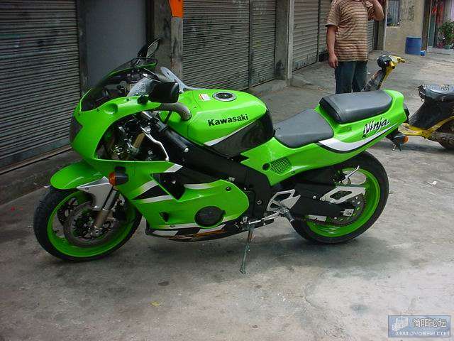 108601.20050803154820668[1].JPG